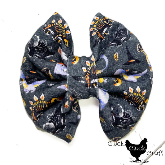 Isla Bow, Spooky Dinosaurs