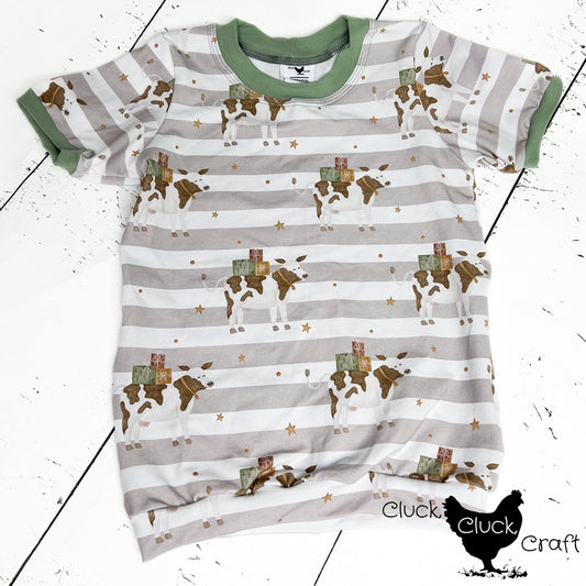 Slouchy Simon Tee, Cows Delivering Presents